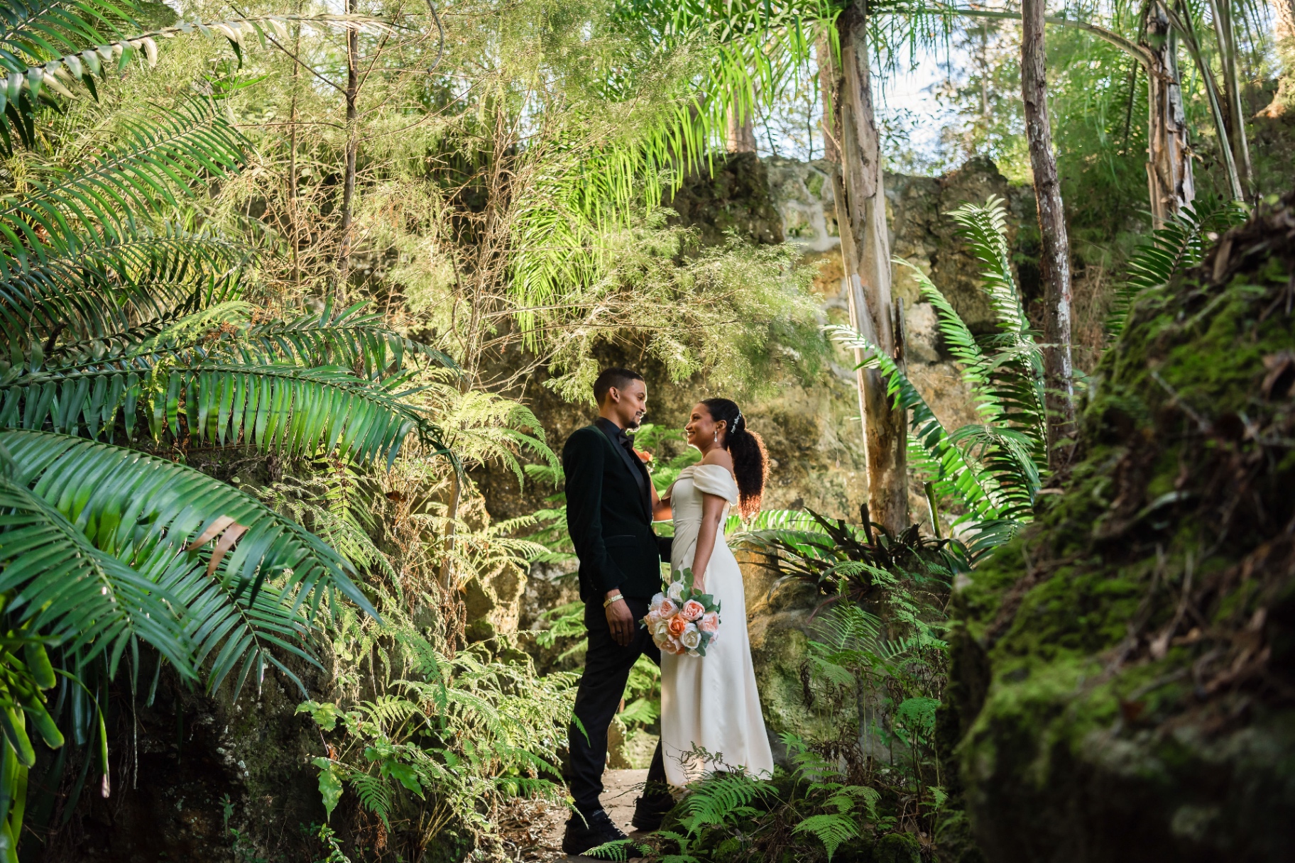 Jungle elopement setting