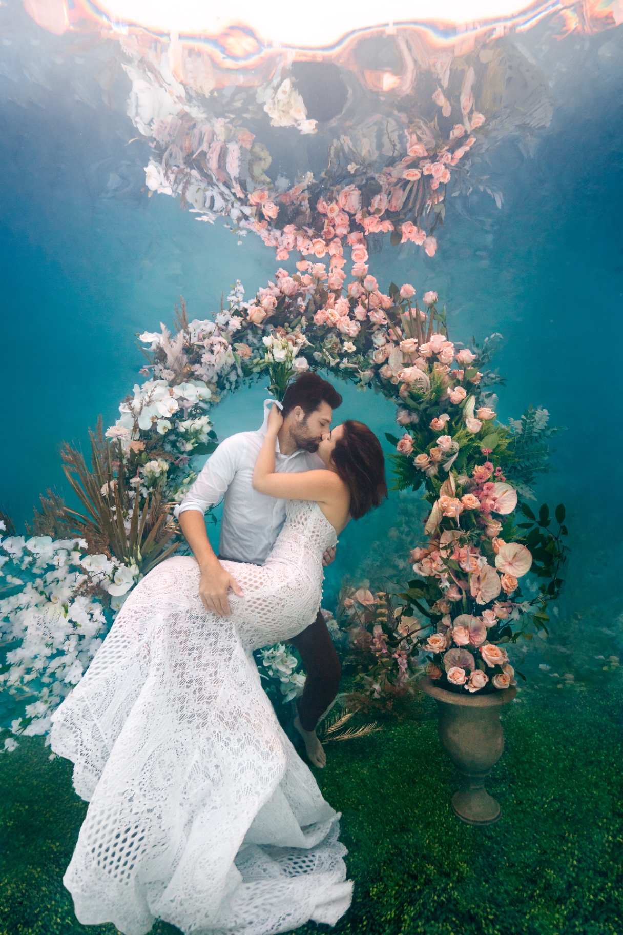 Underwater kiss