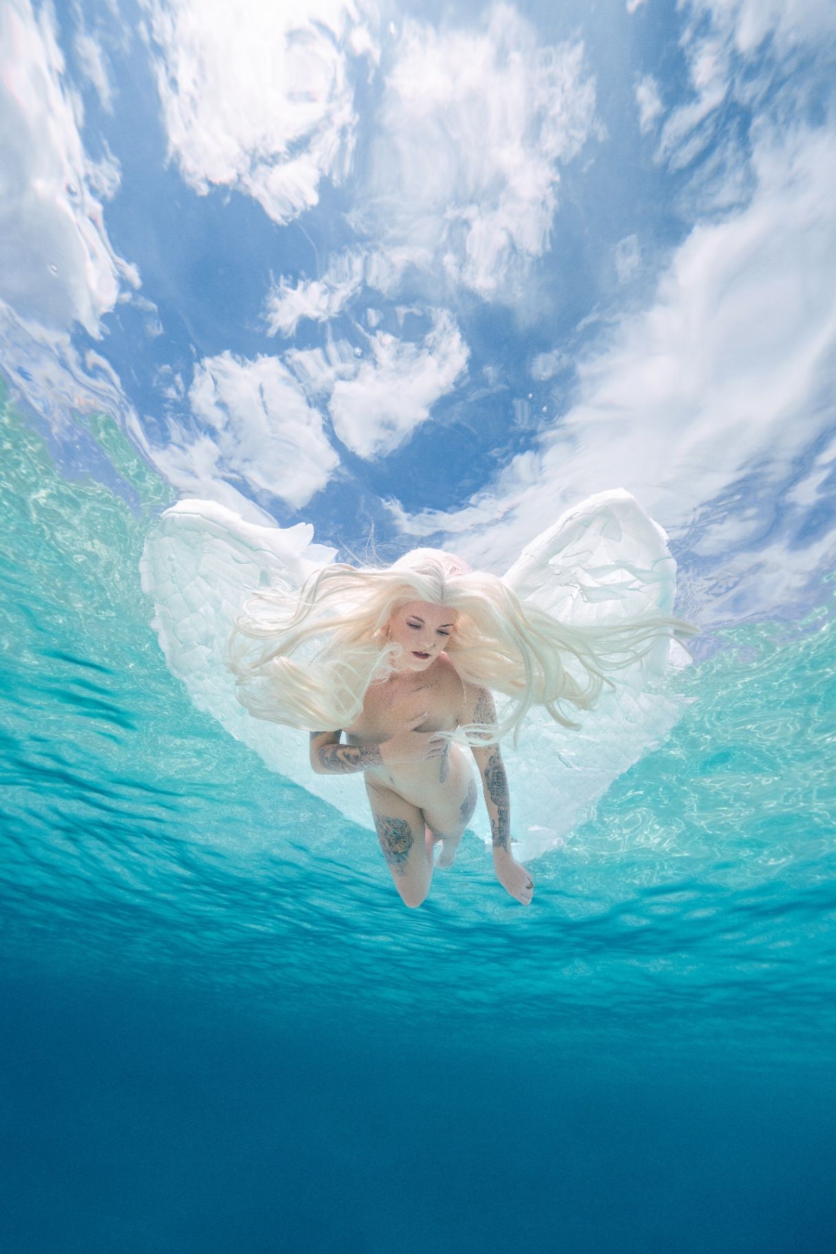 Transform Your Vision with Underwater Boudoir Photoshoot Sets